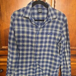 Under Amour Long Sleeve snap button up blue plaid shirt, men's medium